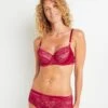 SOUTIEN-GORGE EMBOITANT DENTELLE ROUGE -sous-vêtement boutique 11249302 F