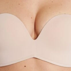 SOUTIEN-GORGE DECOLLETE PLUNGE NATUREL -sous-vêtement boutique 11257900 Z