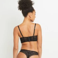 SOUTIEN-GORGE PUSH UP DENTELLE NOIR -sous-vêtement boutique 20023000 D