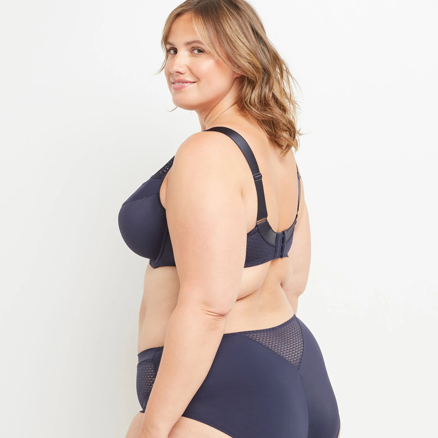 SOUTIEN-GORGE GRANDS BONNETS MARINE 6 SOUTIEN-GORGE GRANDS BONNETS MARINE – Image 4