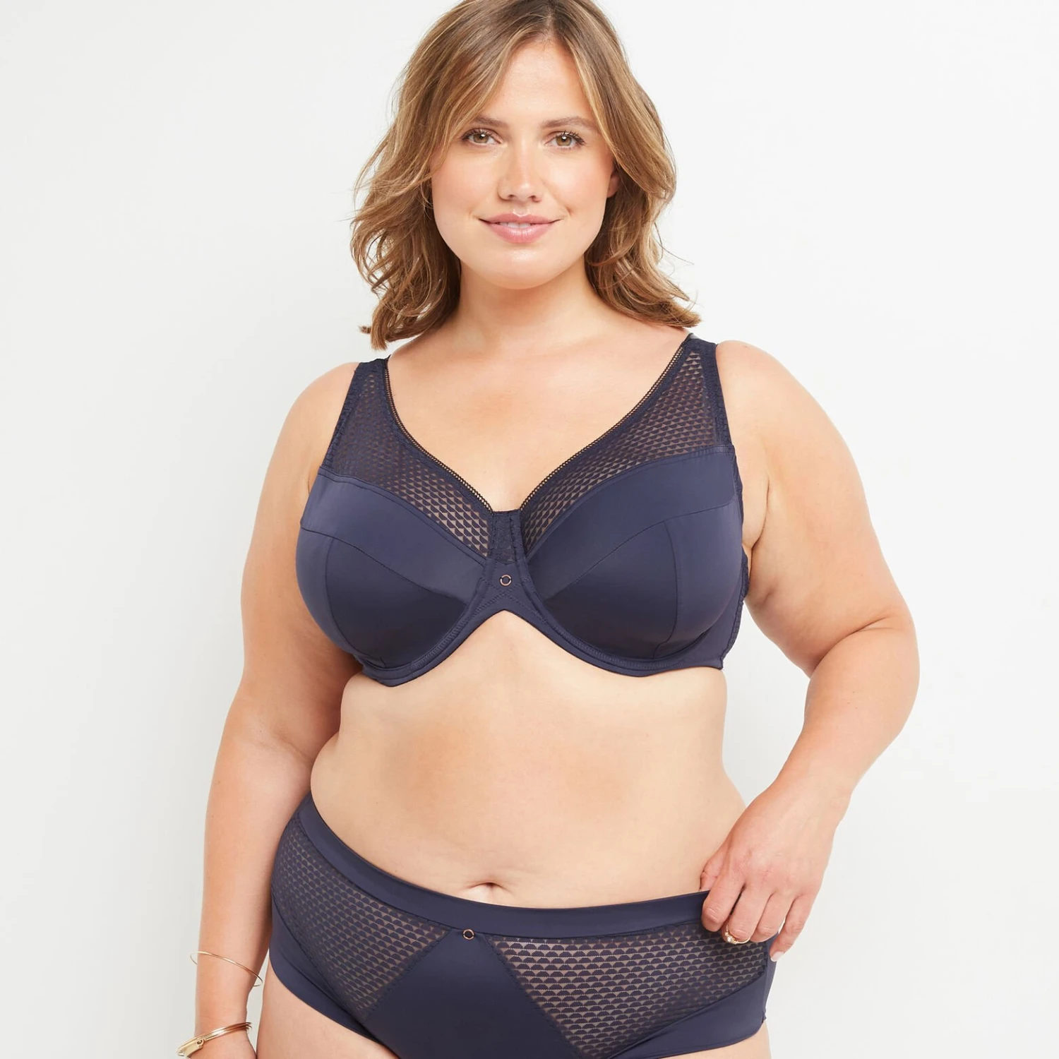 SOUTIEN-GORGE GRANDS BONNETS MARINE 3 SOUTIEN-GORGE GRANDS BONNETS MARINE