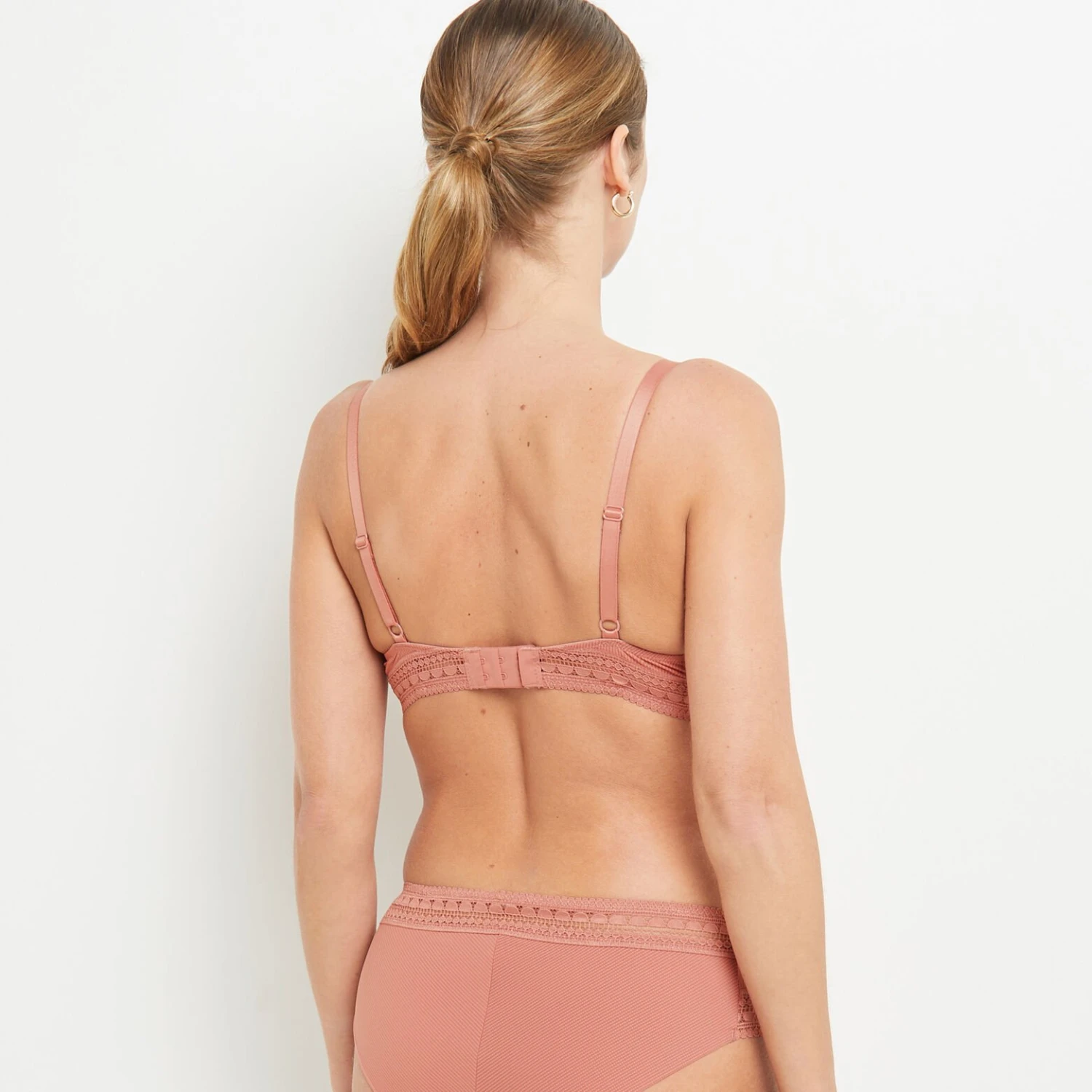 SOUTIEN-GORGE EMBOITANT ROSE 6 SOUTIEN-GORGE EMBOITANT ROSE – Image 4