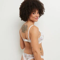 SOUTIEN-GORGE AMPLI EMBOITANT MULTICO BLANC -sous-vêtement boutique 20068500 D