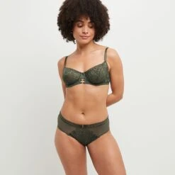 Celine SHORTY DENTELLE KAKI 7 Celine SHORTY DENTELLE KAKI -sous-vêtement boutique 20077000 D