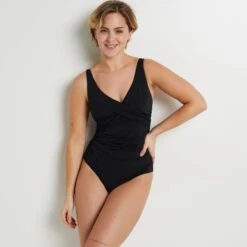 MAILLOT DE BAIN 1 PIECE EMBOITANT NOIR