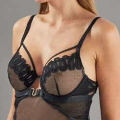 NUISETTE A ARMATURE TULLE NOIR -sous-vêtement boutique 43190100 Z