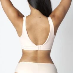 Brassiere Sans Armatures POUDRE -sous-vêtement boutique 77005000 D