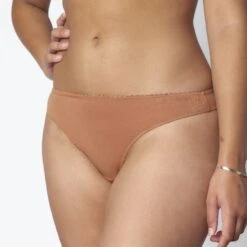 LOT DE 3 TANGAS COTON BIO MULTICOLORE 8 LOT DE 3 TANGAS COTON BIO MULTICOLORE -sous-vêtement boutique 77012400 Z